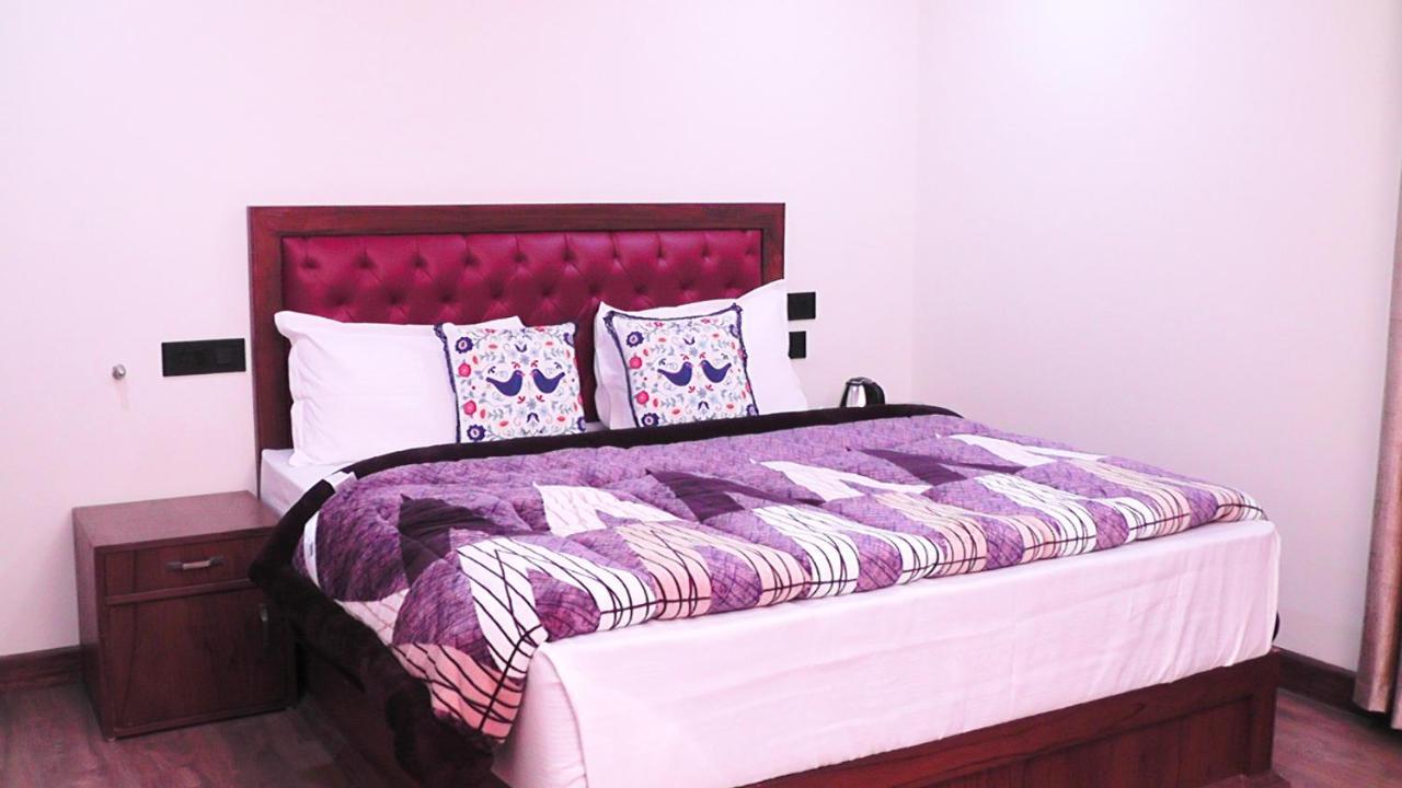 Hotel Jakhu Heights Shimla Exterior foto