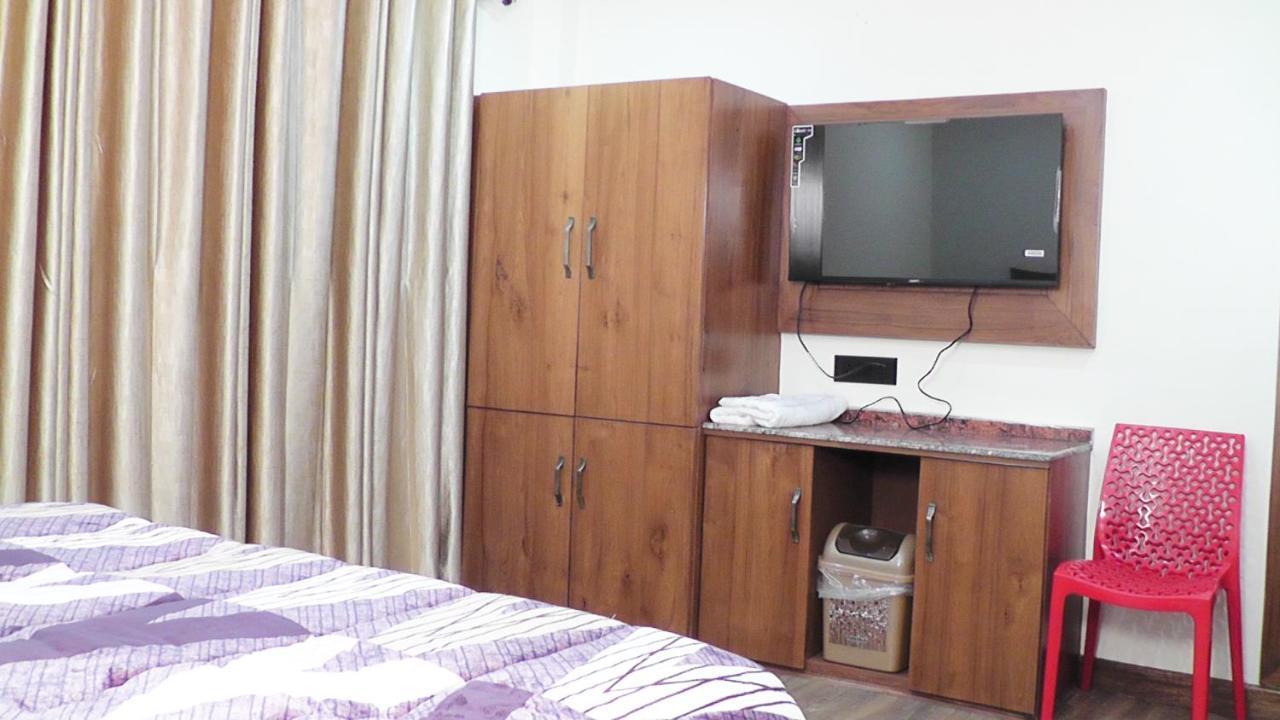 Hotel Jakhu Heights Shimla Exterior foto